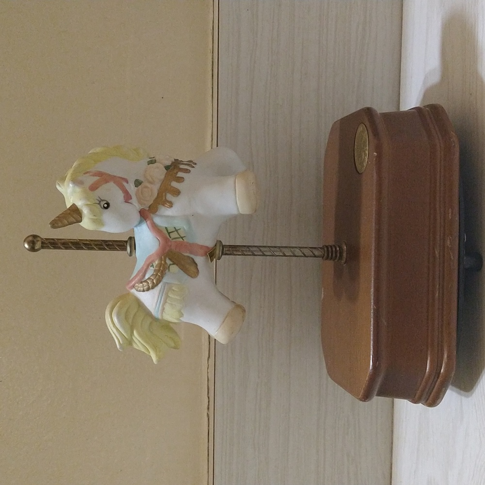 Vintage K Mart 2nd Edition Carousel Collection Musical Box